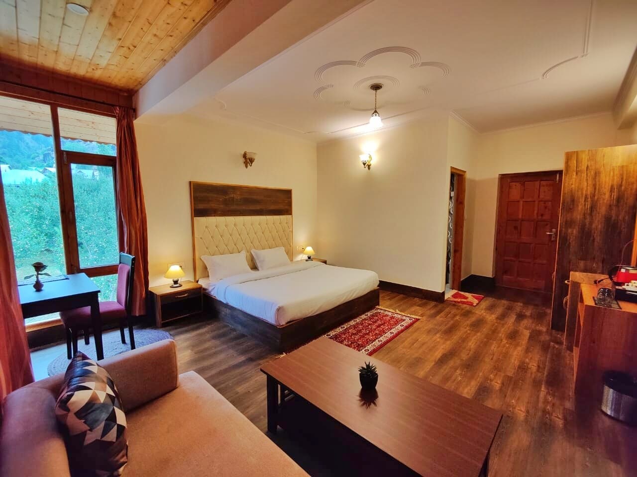 Chandrakhani Suite ₹3000